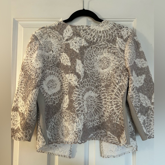 NIC+ZOE Ivory and Tan Blazer - Picture 6 of 8